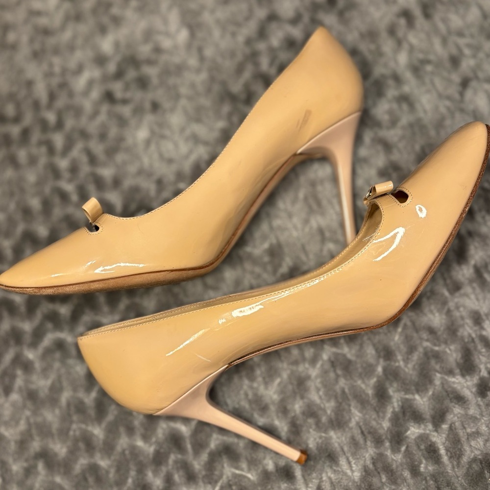 Kate Spade Nude Square Toe Heels with Bow and Stud Accent - Picture 6 of 9